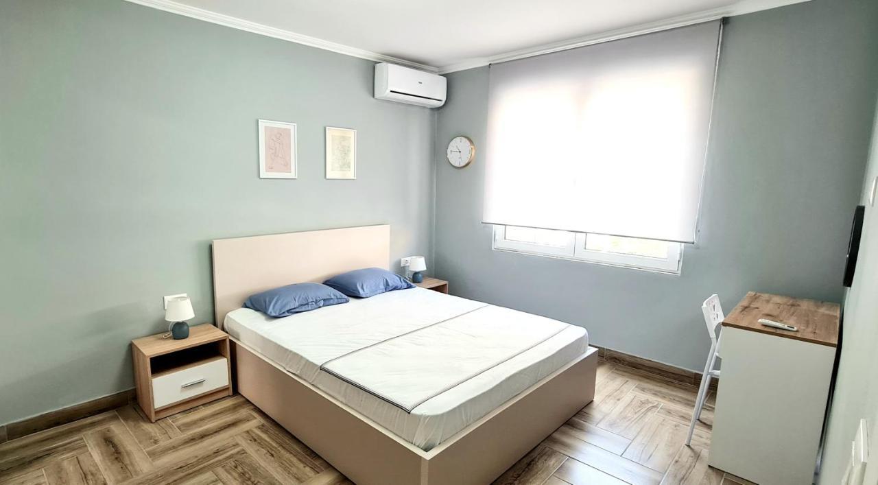 2V1 - 21 Dhjetori Apartman Tirana Kültér fotó